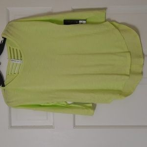 NWT KINESIS THE ACTIVE PROJECT SHADOW- LIME  PULLOVER BLOUSE SZ XS.